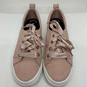 Sperry Crest Vibe Satin Rose Sneakers